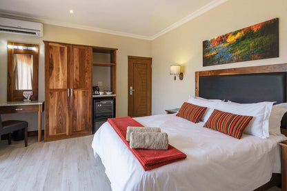 🌿 Double Room with Patio – The Kingdom Resort