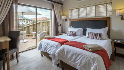🌿 Twin Room with Patio – The Kingdom Resort