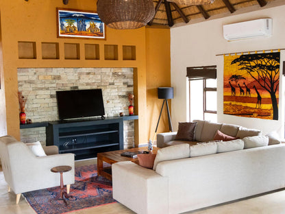 🌿 Afrikaya Marula Villa – Your Private Bush Escape in Hoedspruit 🌿