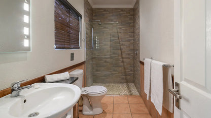 🌿 Three Bedroom Apartment with Patio – Hazyview Cabanas