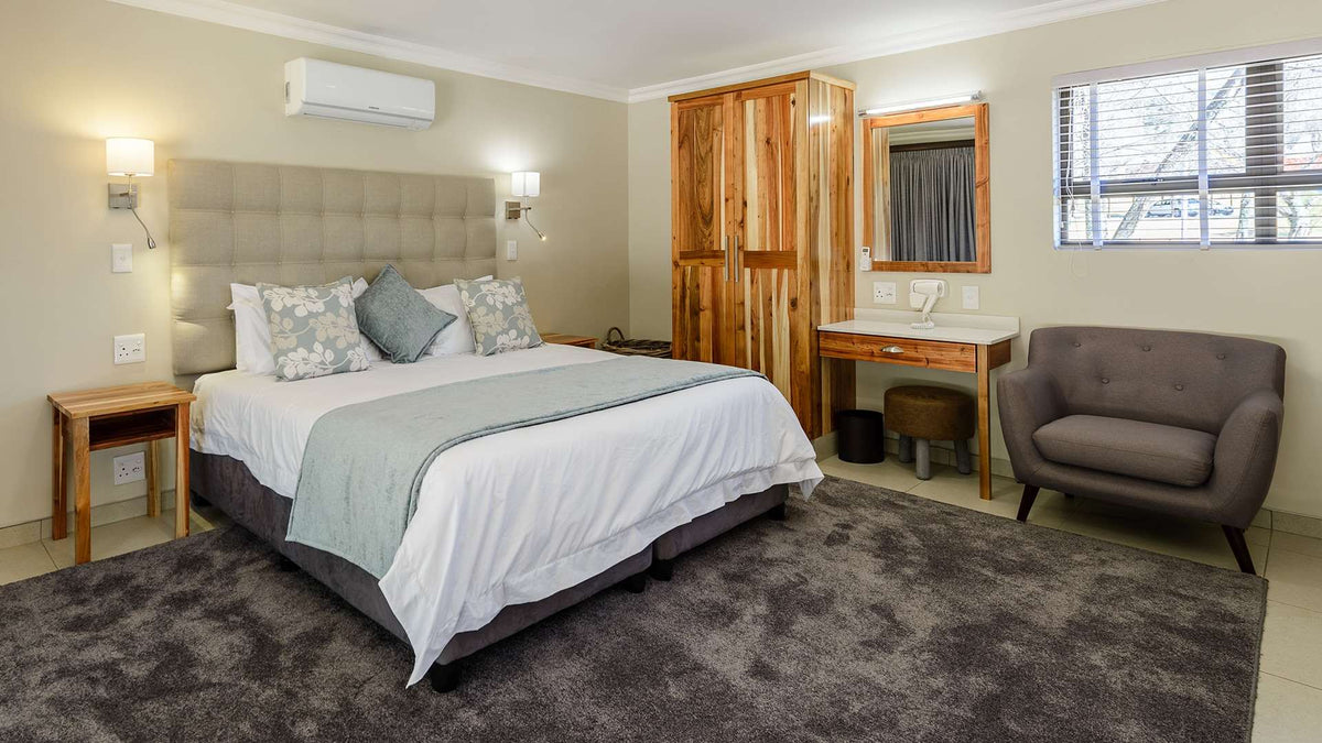 🏔️ Family Suite with Patio | Kiara Lodge