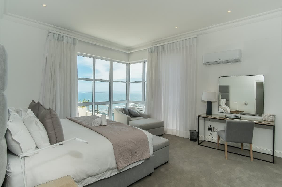 🌊 Ocean View Elegance | Luxury 4 Bedroom Villa, Bantry Bay, Cape Town