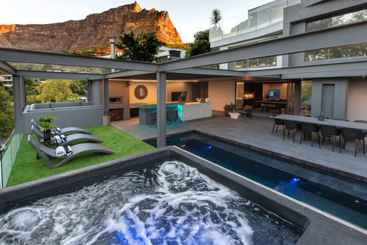 🏔️ Villa Sierra | Luxury 4-Bedroom Villa, Higgovale, Cape Town