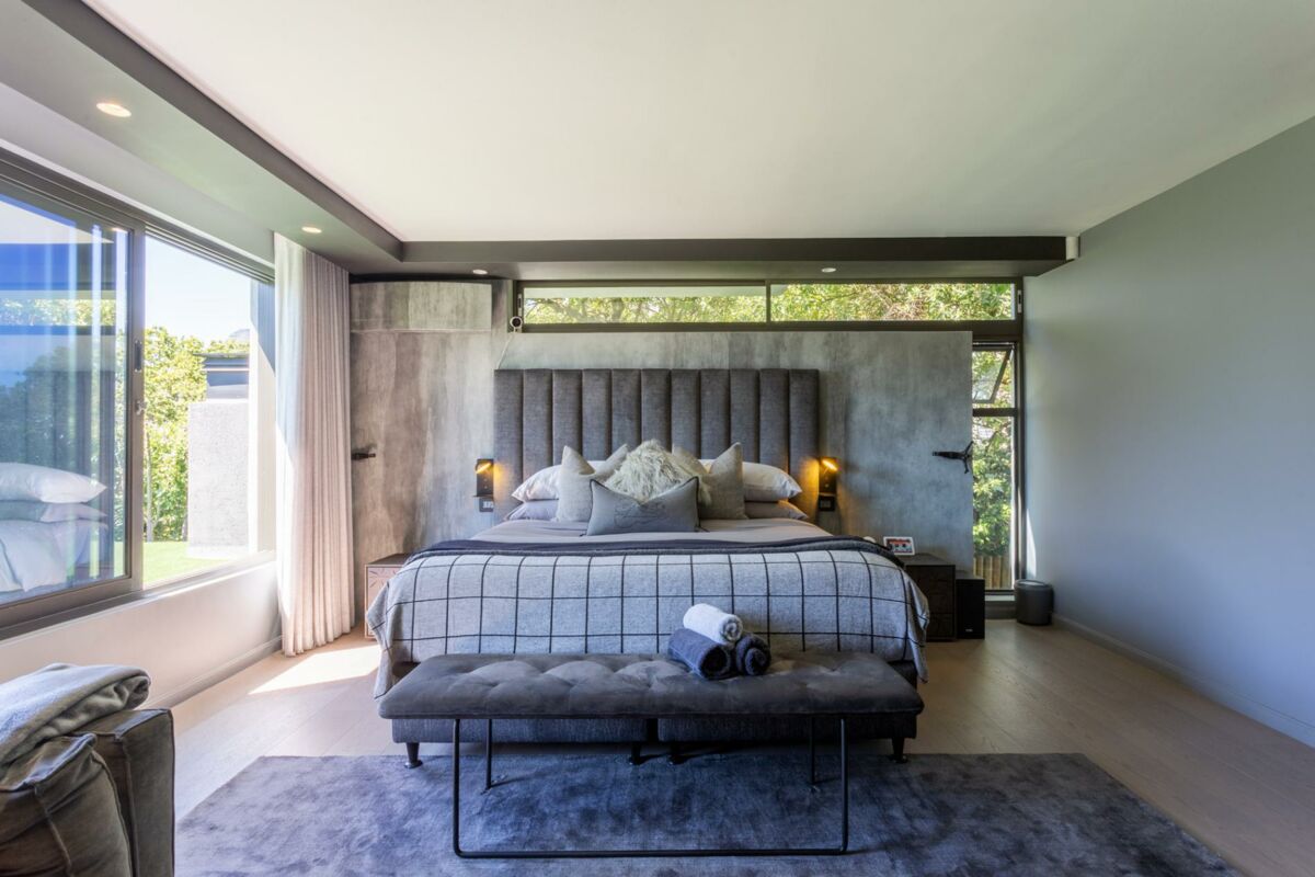 🏔️ Villa Sierra | Luxury 4-Bedroom Villa, Higgovale, Cape Town