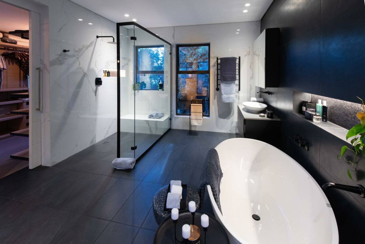 🏔️ Villa Sierra | Luxury 4-Bedroom Villa, Higgovale, Cape Town