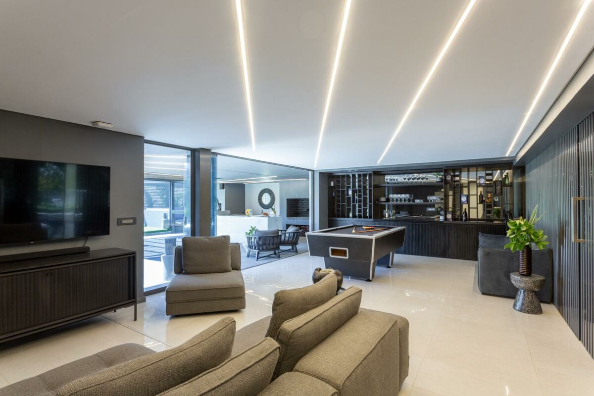 🏔️ Villa Sierra | Luxury 4-Bedroom Villa, Higgovale, Cape Town