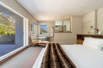 🌊 Theresa Luxe | Luxury 4 Bedroom Villa, Camps Bay, Cape Town