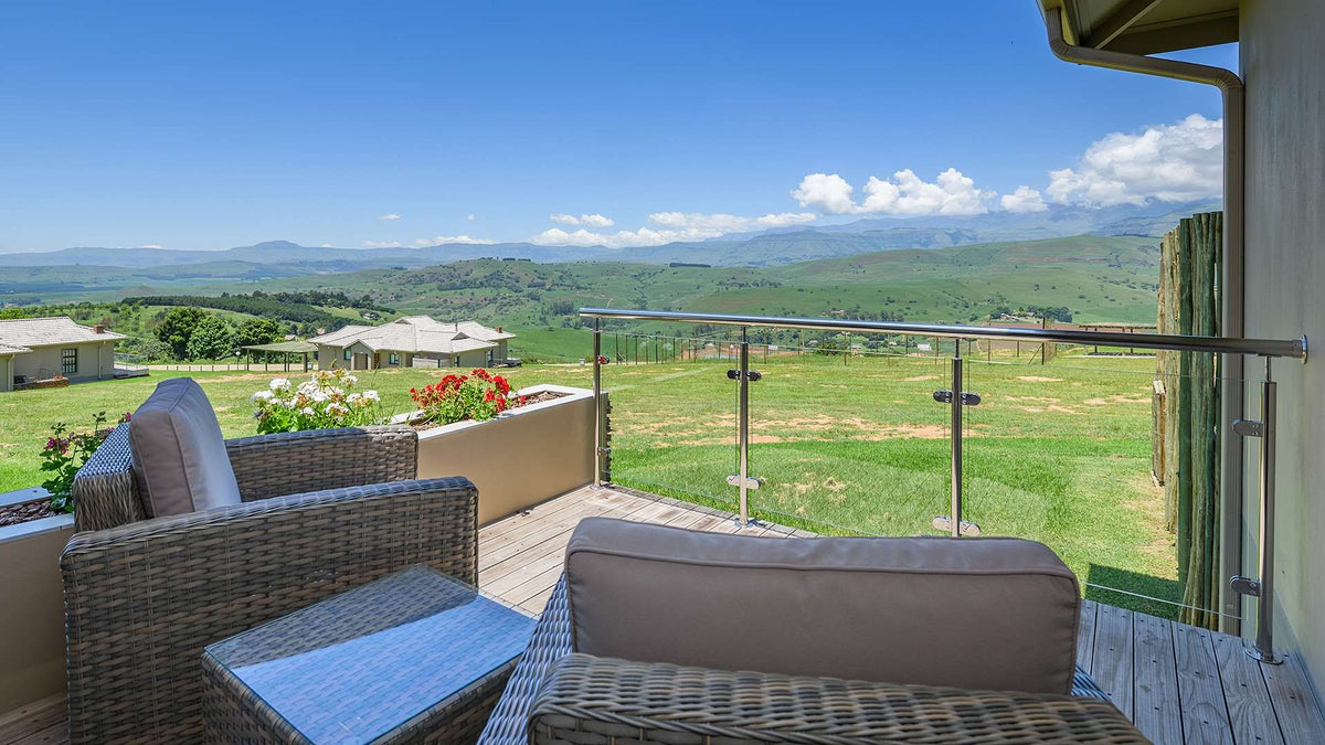 ⛰️ Two Bedroom Villa with Splash Pool | Cayley Mountain Resort, Drakensberg