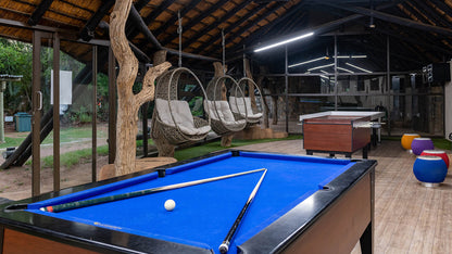 🦒 Superior Two-Bed Apartment | Dikhololo, North West