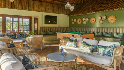 🌿 Three Bedroom Chalet with Patio – Hazyview Cabanas
