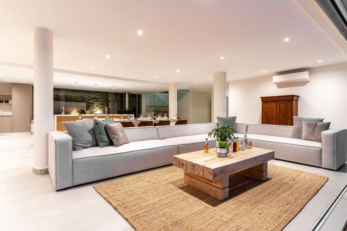 🌊 The Summit at Camps Bay | Luxury 6 Bedroom Villa, Camps Bay, Cape Town