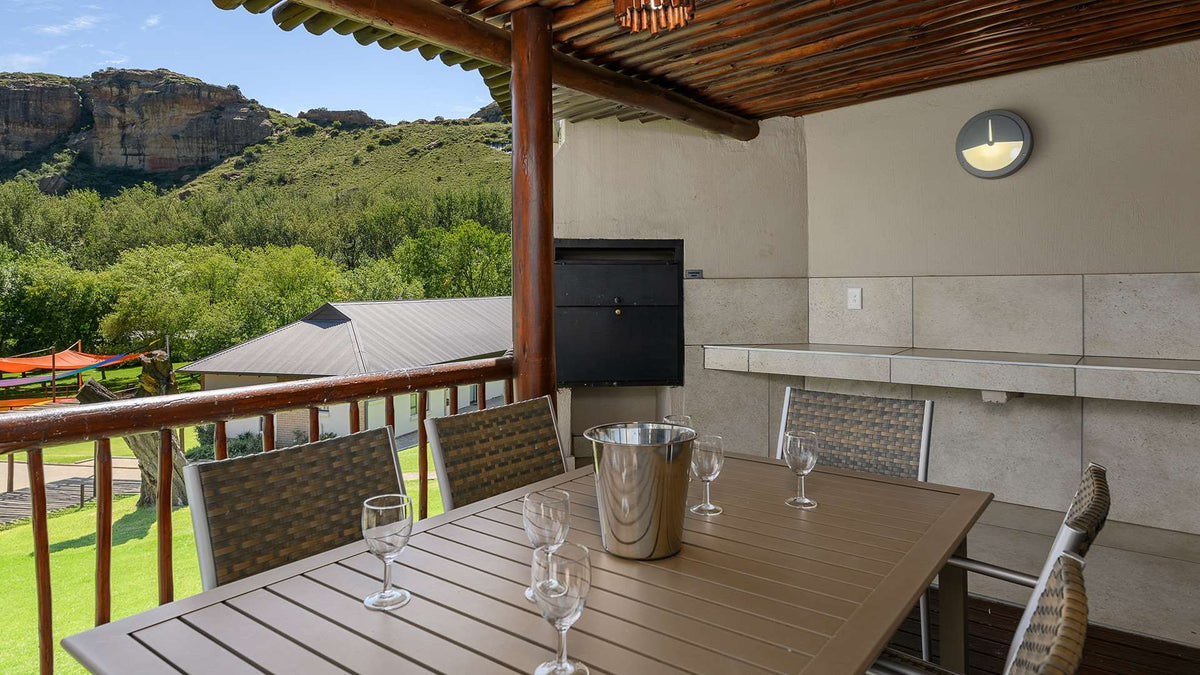 🏡 Two Bedroom Chalet with Patio | Kiara Lodge
