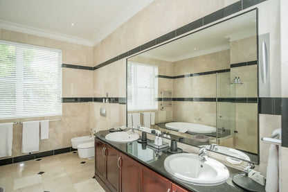 🌊 Ocean View Elegance | Luxury 4 Bedroom Villa, Bantry Bay, Cape Town