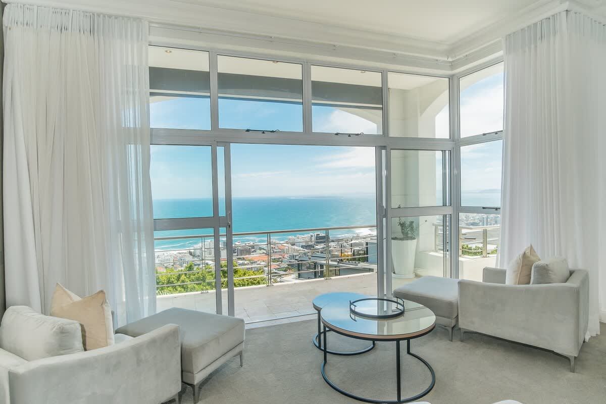 🌊 Ocean View Elegance | Luxury 4 Bedroom Villa, Bantry Bay, Cape Town