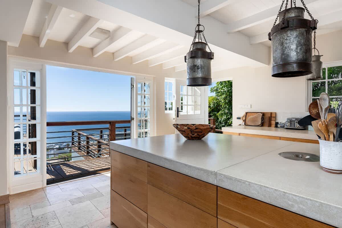 🌊 La Baia | Ultra-Luxury 6 Bedroom Villa, Camps Bay, Cape Town
