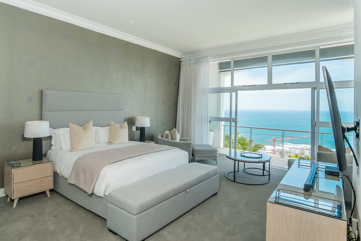 🌊 Ocean View Elegance | Luxury 4 Bedroom Villa, Bantry Bay, Cape Town