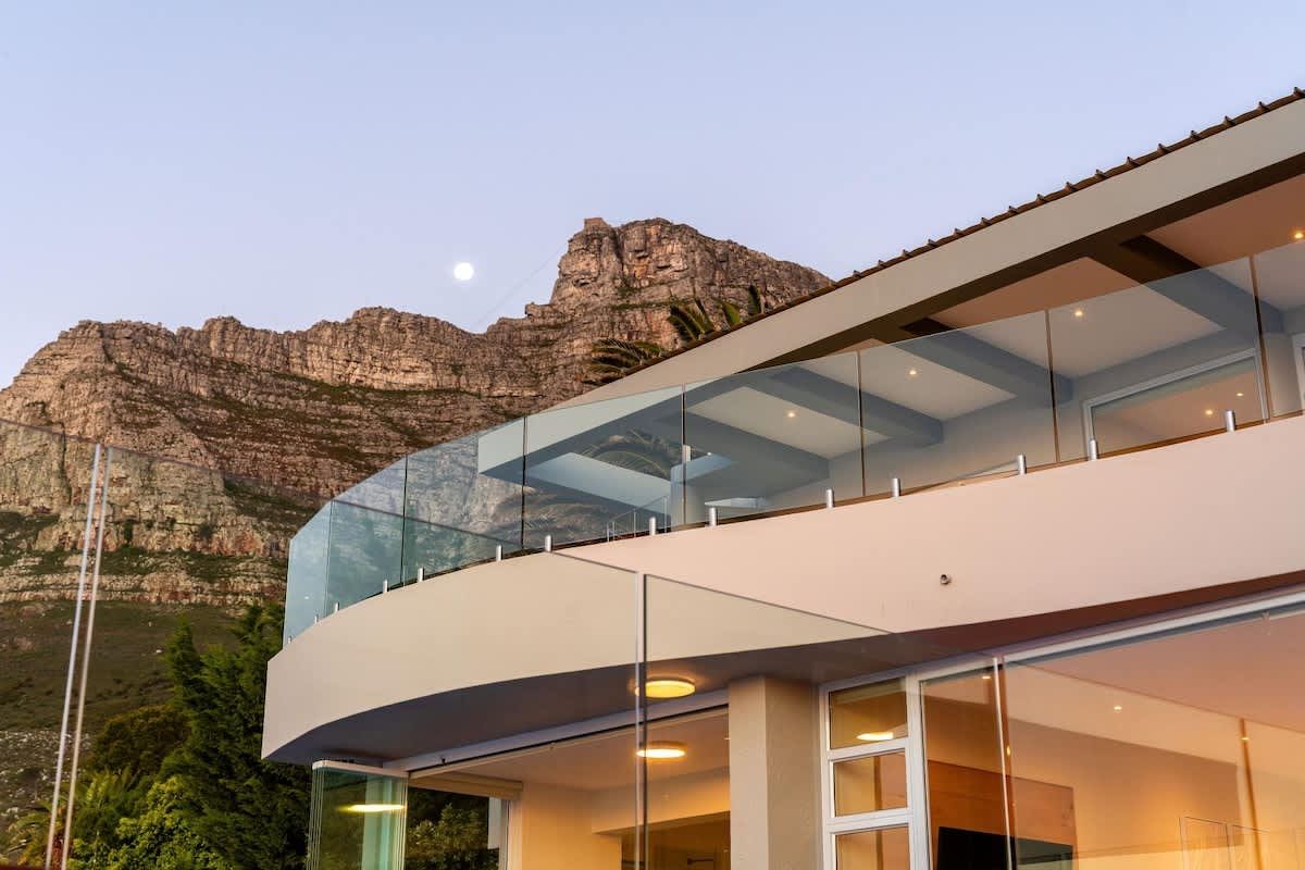 🌊 The Summit at Camps Bay | Luxury 6 Bedroom Villa, Camps Bay, Cape Town