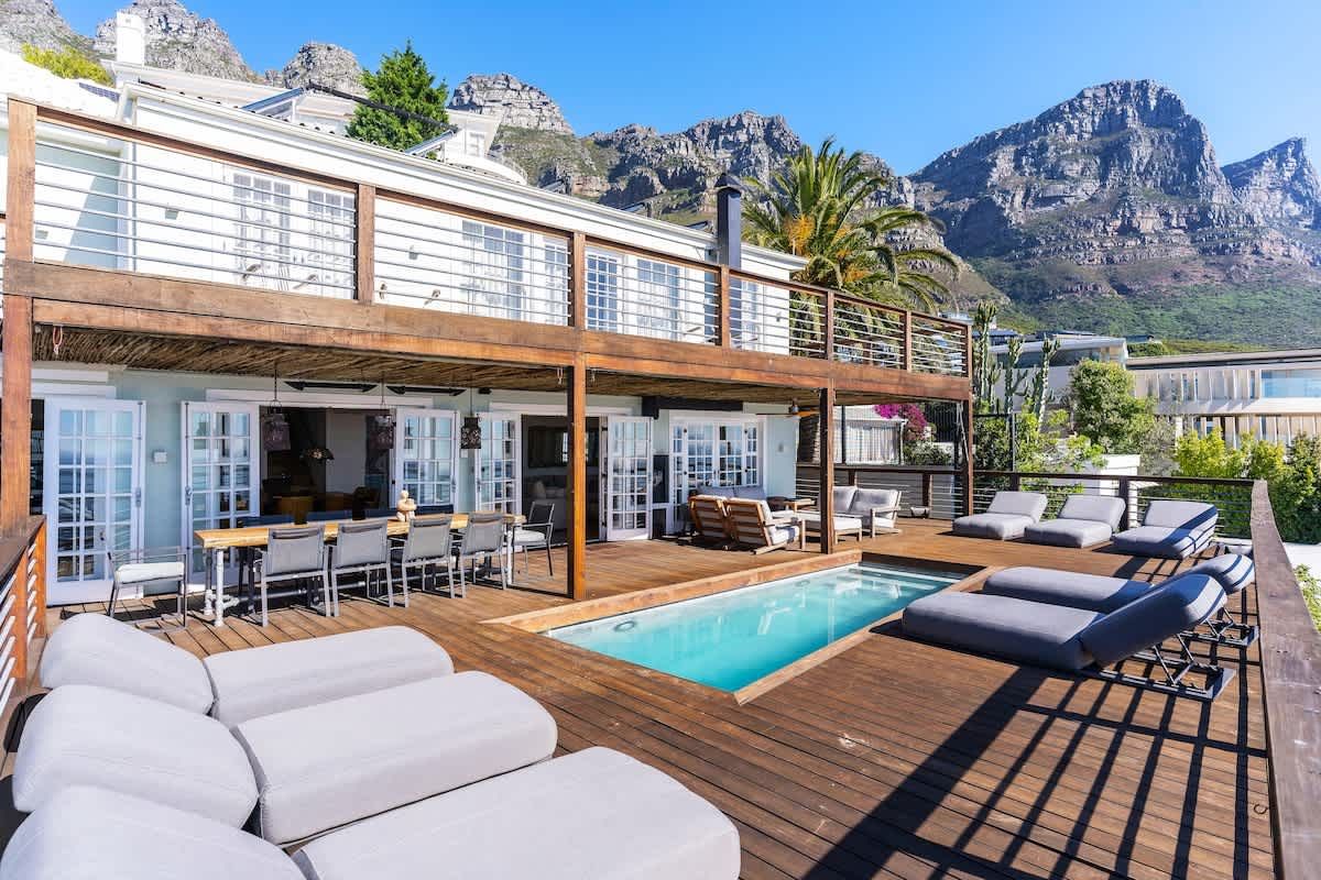 🌊 La Baia | Ultra-Luxury 6 Bedroom Villa, Camps Bay, Cape Town