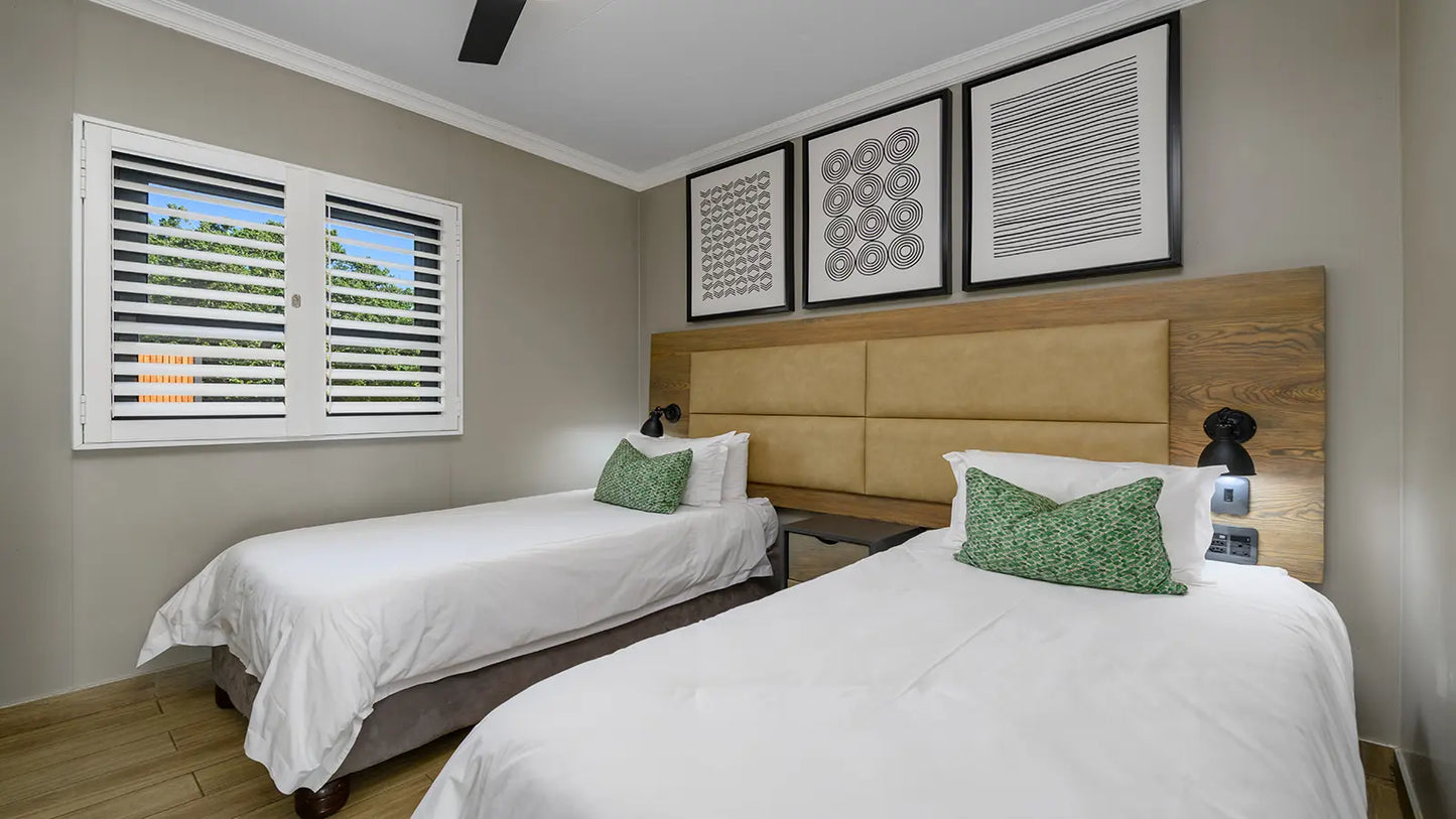 🌿 Two Bedroom Riverview Cabin with Splash Pool – Hazyview Cabanas