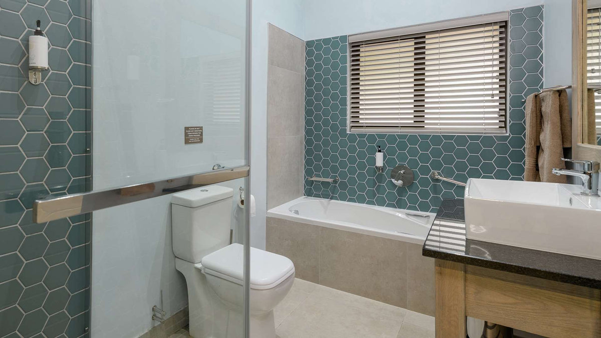 🦒 Two Bedroom Apartment with Patio | Dikhololo, North West