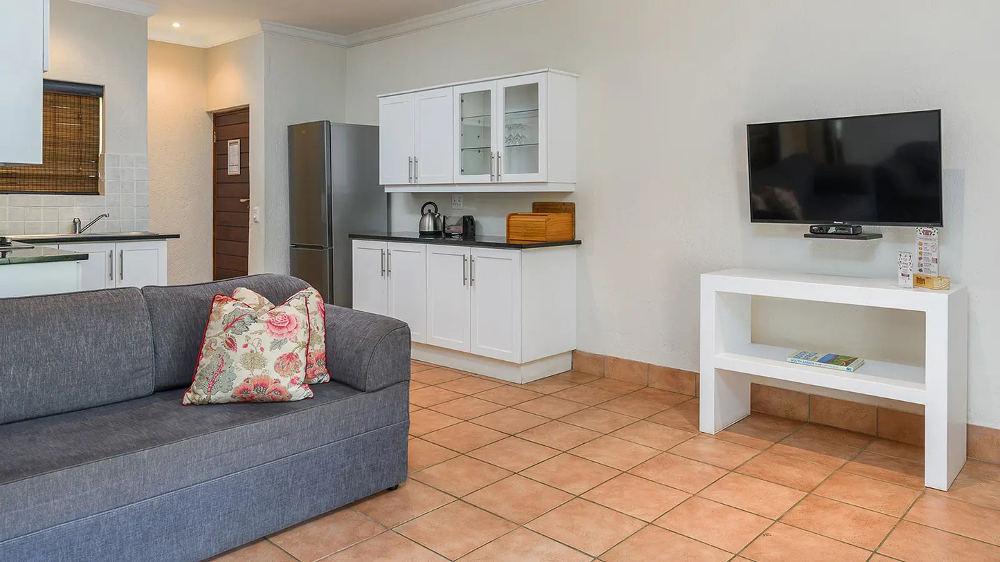 🌿 Three Bedroom Apartment with Patio – Hazyview Cabanas