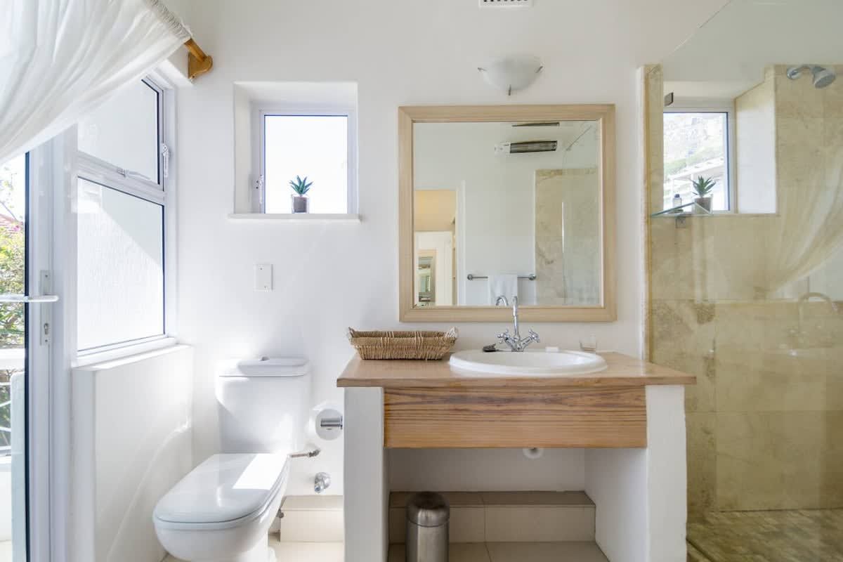 🌊 Msangasanga | Luxury 5-Bedroom Villa, Camps Bay