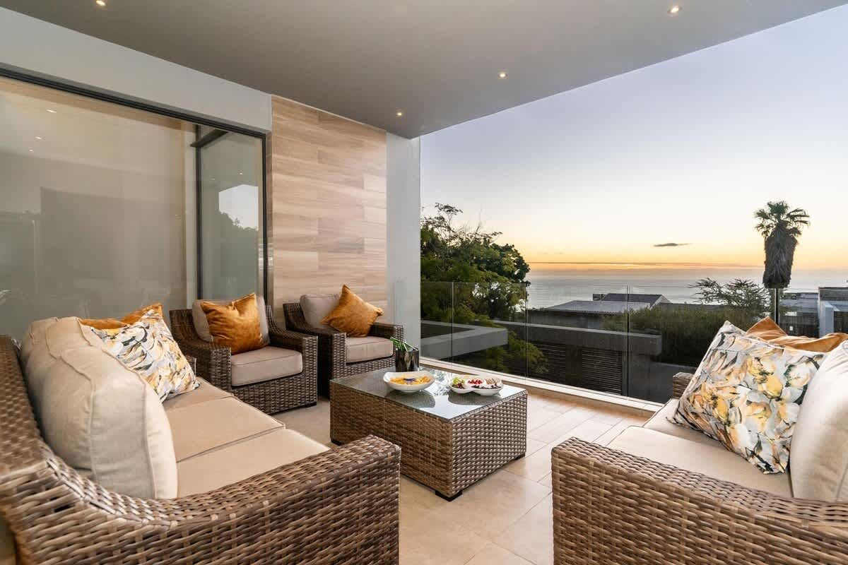 Sapphire Seas – Where Ocean Views Become Unforgettable Memories