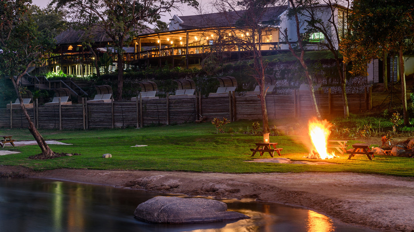 🌿 Riverview Cabin with Splash Pool – Hazyview Cabanas