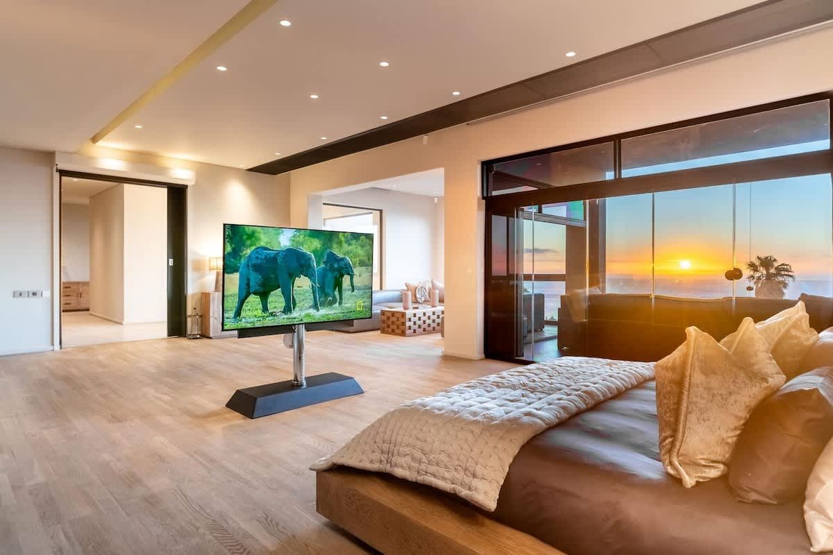 Sapphire Seas – Where Ocean Views Become Unforgettable Memories
