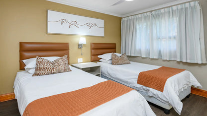 Three Bedroom Log Cabin – Hazyview Cabanas