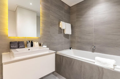 🏙️ Skyline Apartment 2112 | Luxury 2-Bedroom Apartment, Cape Town City Bowl