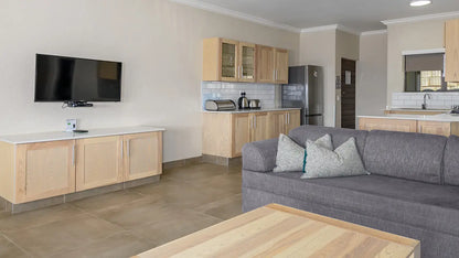 🌿 Three Bedroom Chalet with Patio – Hazyview Cabanas