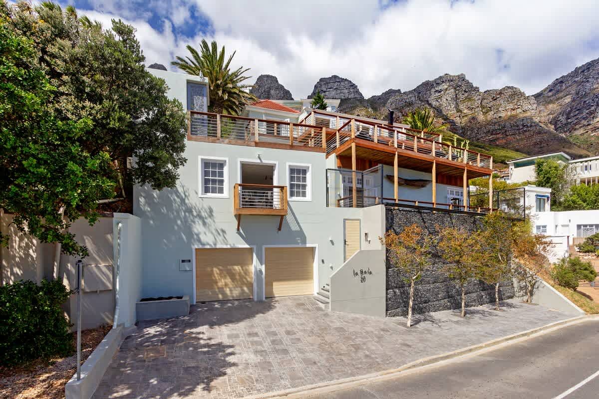 🌊 La Baia | Ultra-Luxury 6 Bedroom Villa, Camps Bay, Cape Town