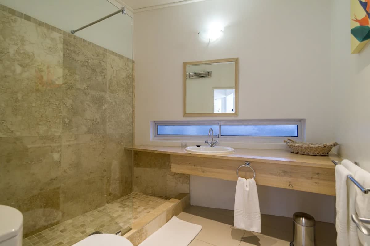 🌊 Msangasanga | Luxury 5-Bedroom Villa, Camps Bay