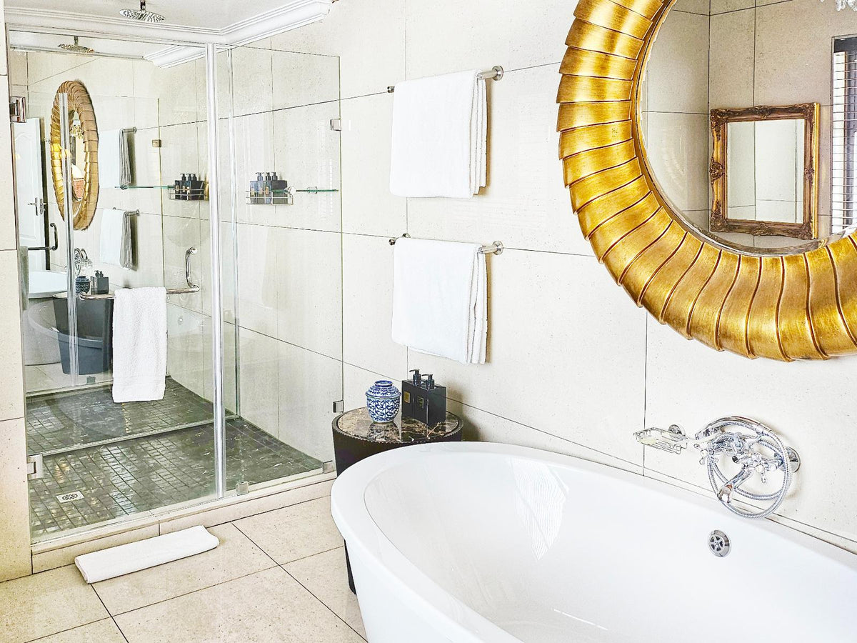 👑 Madiba Luxury Suite | The Residence Hotel, Houghton