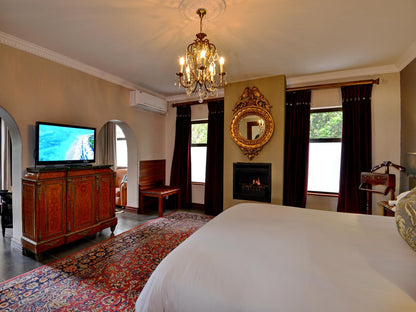 🏨 The Residence Hotel | Luxury Suite with Private Jacuzzi, Houghton, Johannesburg