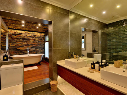 🏨 The Residence Hotel | Luxury Suite with Private Jacuzzi, Houghton, Johannesburg