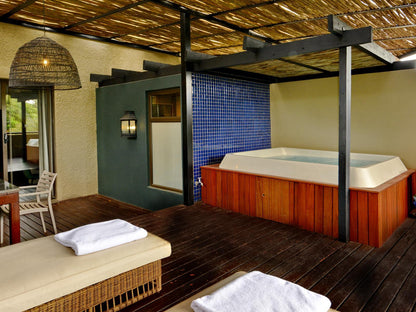 🏨 The Residence Hotel | Luxury Suite with Private Jacuzzi, Houghton, Johannesburg
