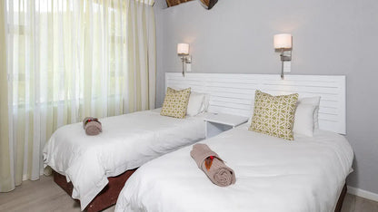 🌟 Four Bedroom Luxury Chalet with Splash Pool – Hazyview Cabanas