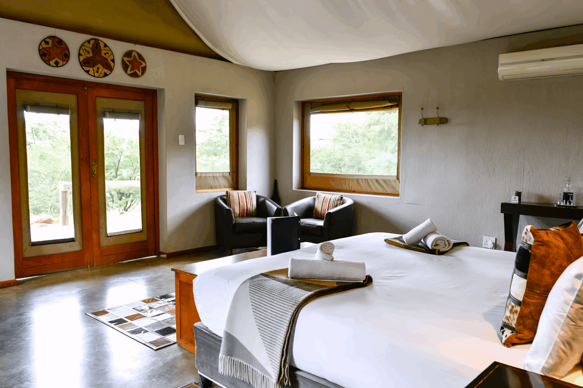 Luxury Safari Tents at Springbok Lodge