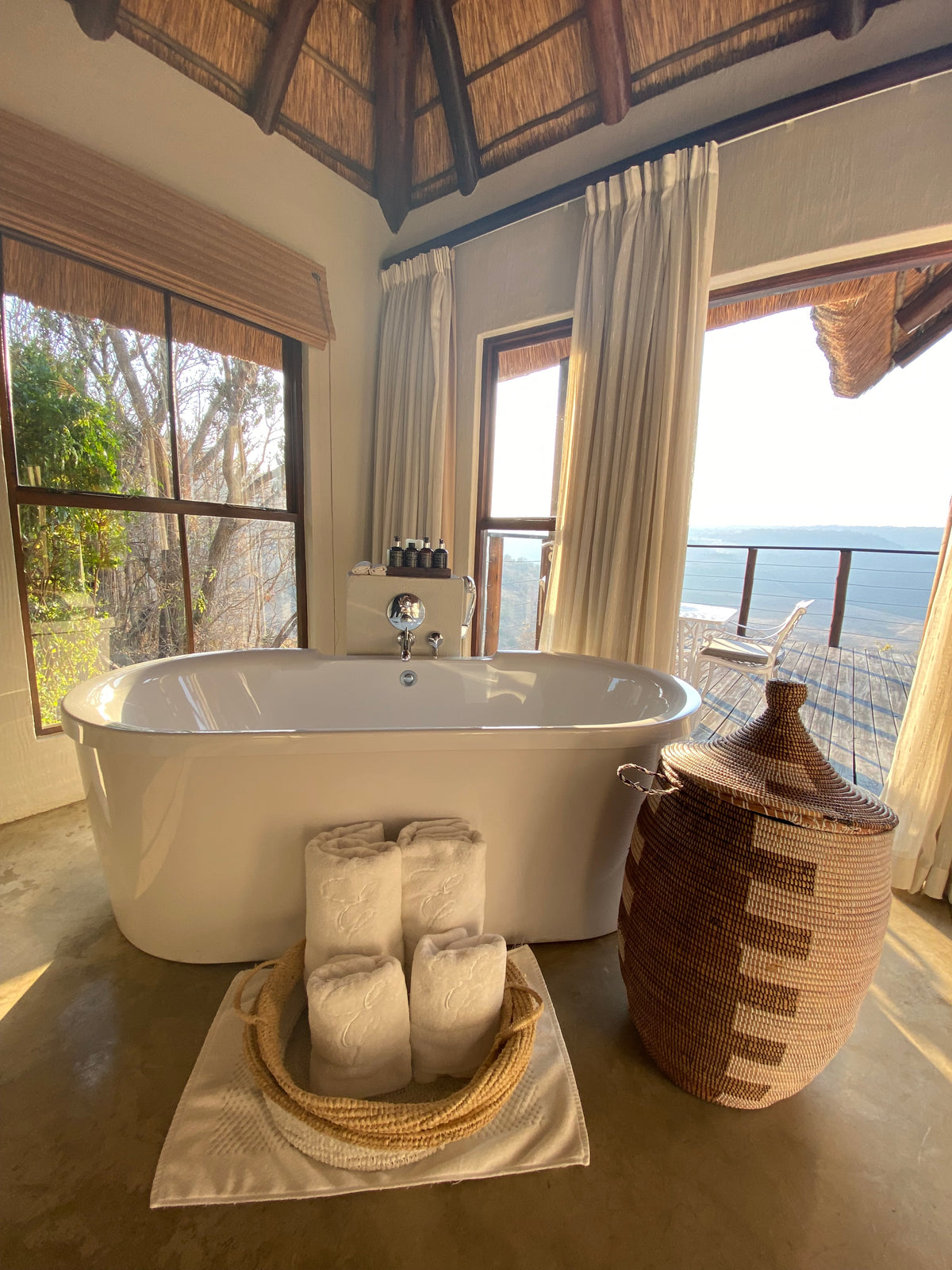 🦁 Esiweni Safari Lodge | Luxury Safari Lodge, Nambiti Private Game Reserve, KwaZulu-Natal