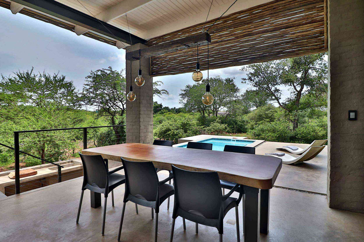 🦒 Umkhaya | Contemporary 2 Bedroom Self-Catering Home, Marloth Park, Mpumalanga