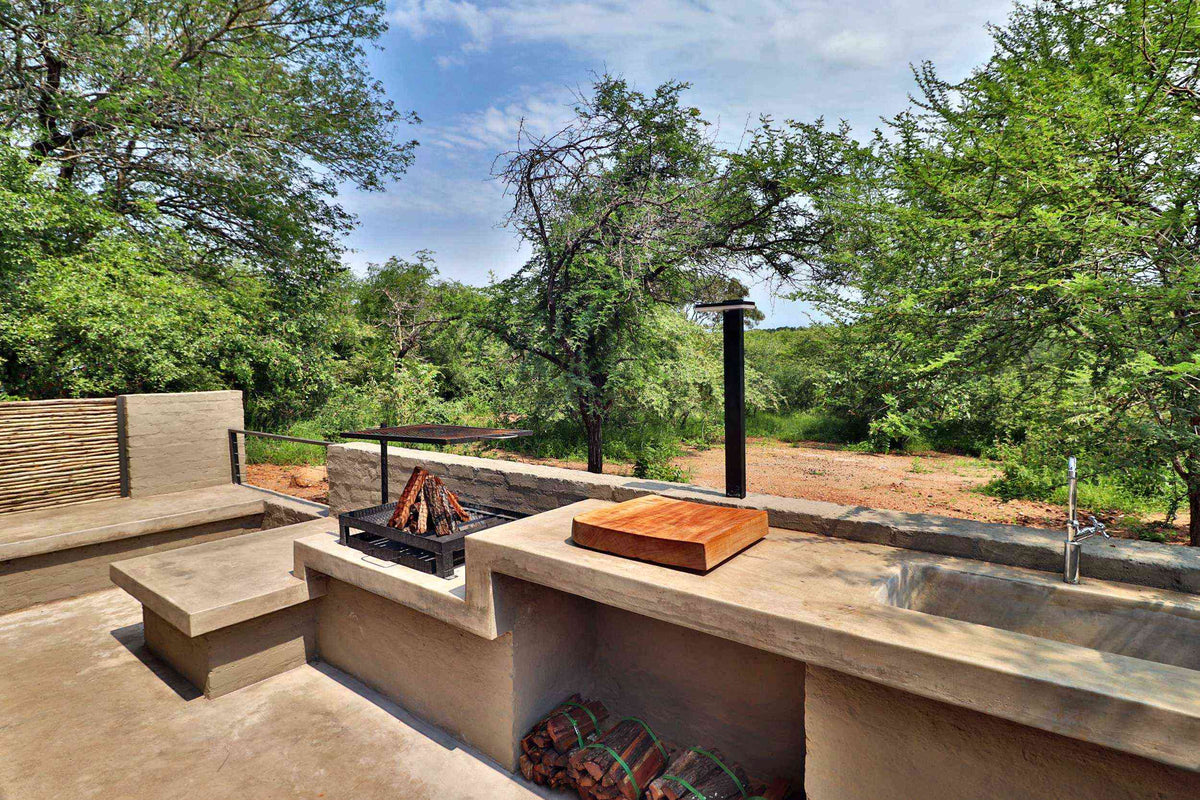 🦒 Umkhaya | Contemporary 2 Bedroom Self-Catering Home, Marloth Park, Mpumalanga