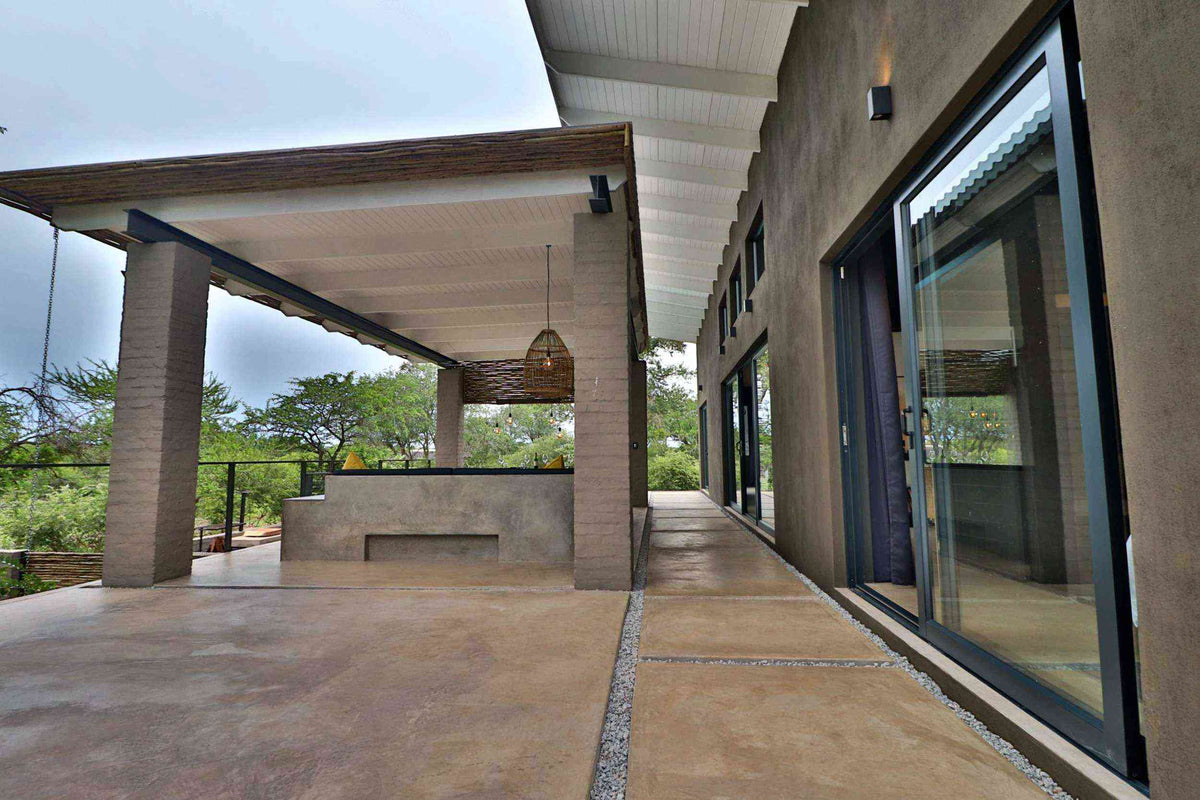 🦒 Umkhaya | Contemporary 2 Bedroom Self-Catering Home, Marloth Park, Mpumalanga