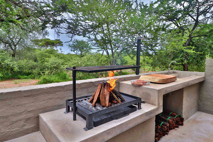 🦒 Umkhaya | Contemporary 2 Bedroom Self-Catering Home, Marloth Park, Mpumalanga