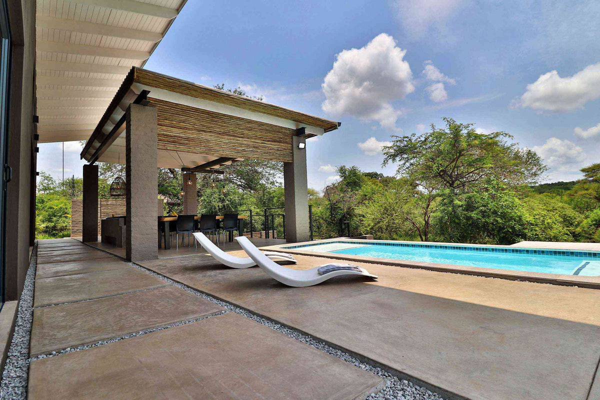 🦒 Umkhaya | Contemporary 2 Bedroom Self-Catering Home, Marloth Park, Mpumalanga