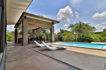 🦒 Umkhaya | Contemporary 2 Bedroom Self-Catering Home, Marloth Park, Mpumalanga