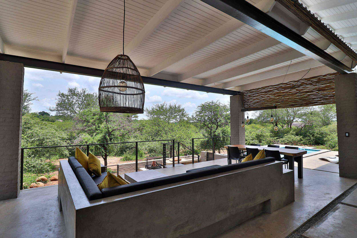 🦒 Umkhaya | Contemporary 2 Bedroom Self-Catering Home, Marloth Park, Mpumalanga
