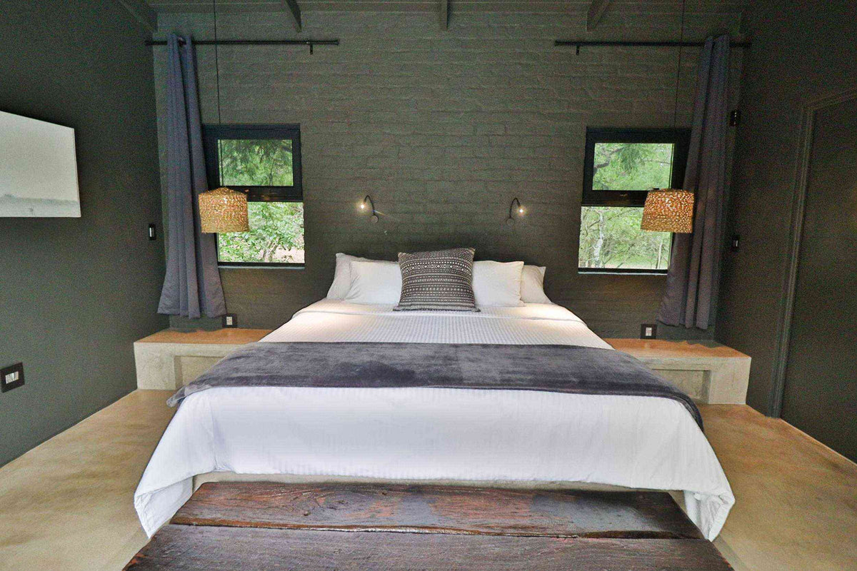 🦒 Chelsea Villa | Stylish 3 Bedroom Self-Catering Home, Marloth Park, Mpumalanga