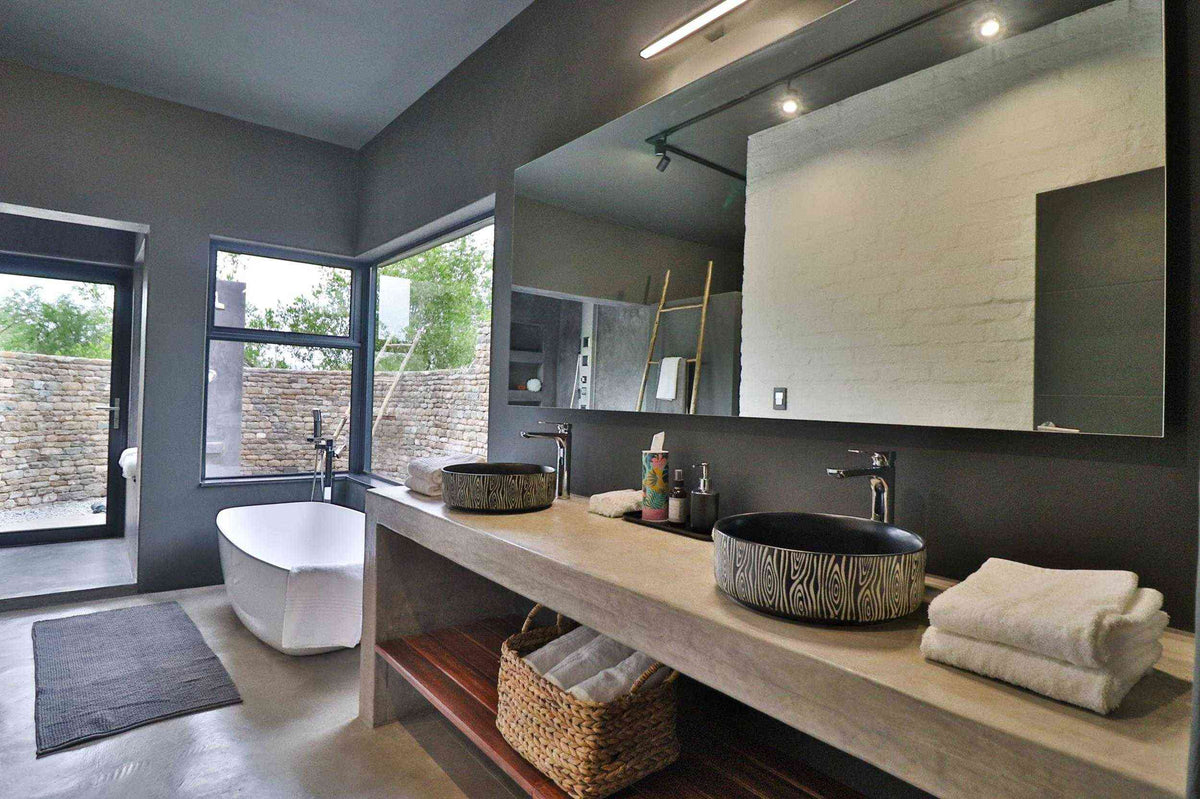 🦒 Chelsea Villa | Stylish 3 Bedroom Self-Catering Home, Marloth Park, Mpumalanga